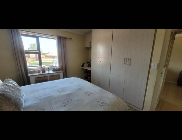 2 BEDROOM TOWNHOUSE FOR SALE IN NEW REDRUTH